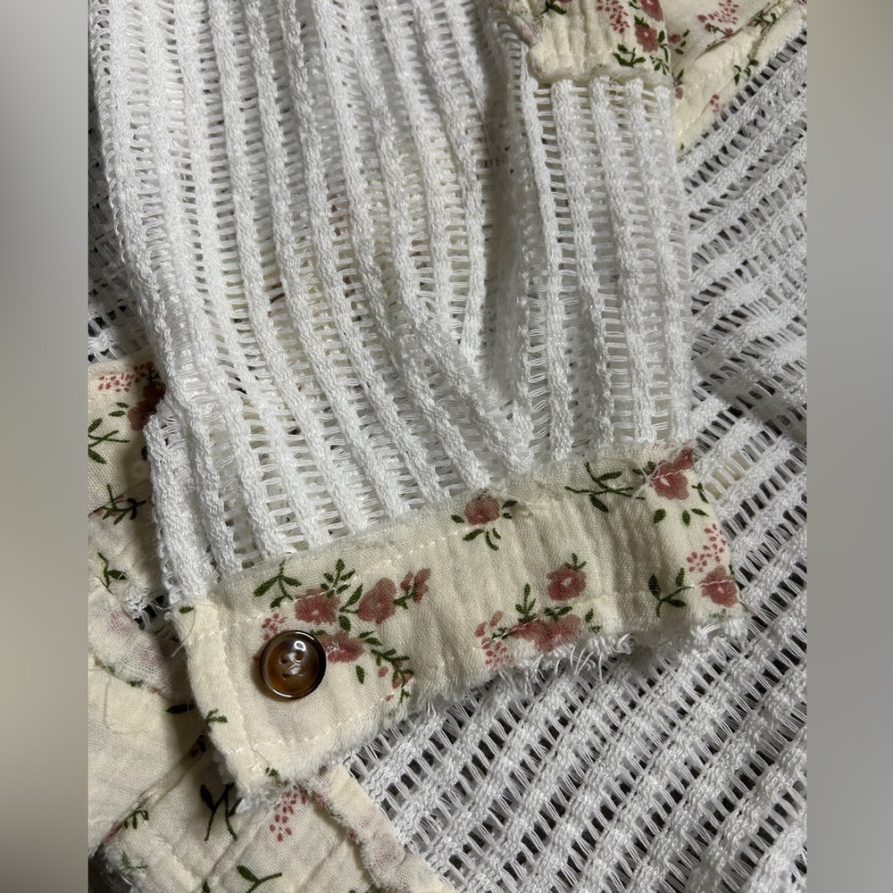 POL NWT Off White/Natural Floral Button-Up Sheer Top with Hood.Rayon/Spandex - Picture 15 of 17